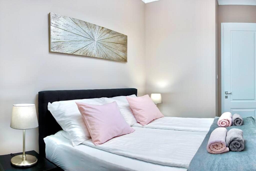 Parliament Square Apartment Будапеща Екстериор снимка